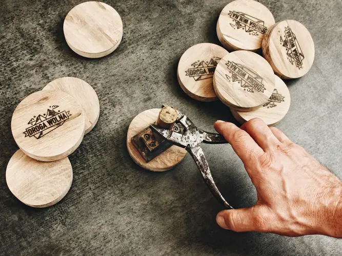 Jak zrobić świece w butelce po winie - Krótka historia o kolejnym, spełnionym marzeniu 13 robienie wieczek do świec