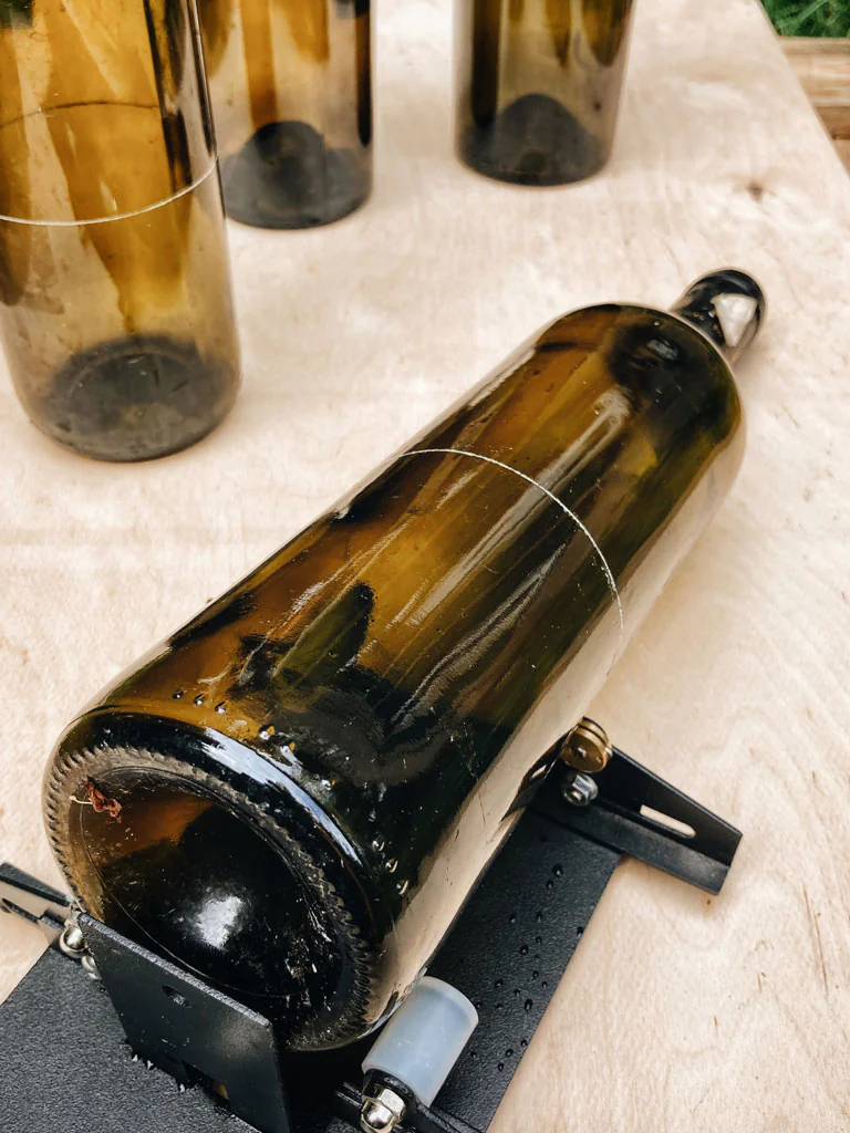 Jak zrobić świece w butelce po winie - Krótka historia o kolejnym, spełnionym marzeniu 5 świece sojowe z butelek rękodzieło