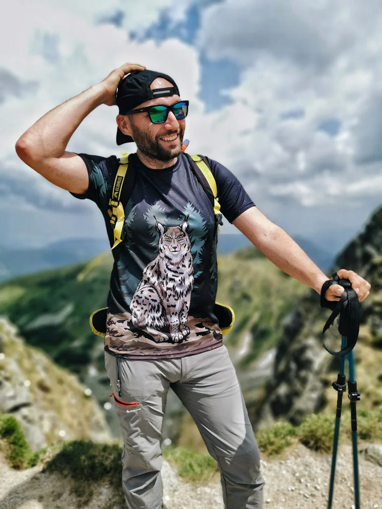 koszulka-z-rysiem-w-góry-droga-wolna