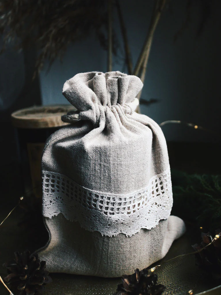 Pomysły na prezenty na Dzień Matki 9 świeca sojowa w woreczku na prezent