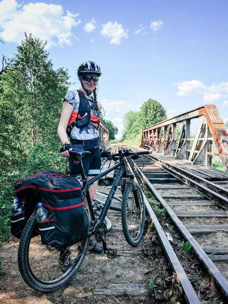 Mazury na rowerach 10 rowery-kanał-mazurski-droga-wolna