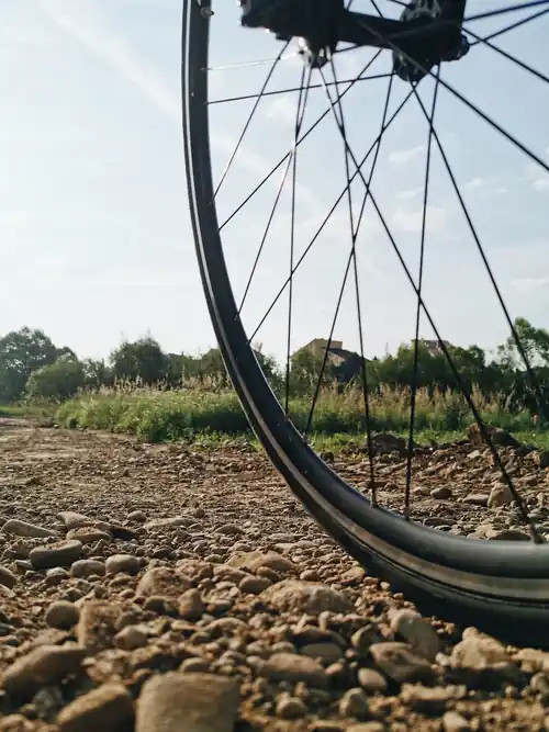 Pętla wokół Tatr na Rowerze Szosowym? Dwa Dni Asfaltowej Przygody (Bez Szutrów!) 4 Szutrowy odcinek trasy rowerowej w koło tatr