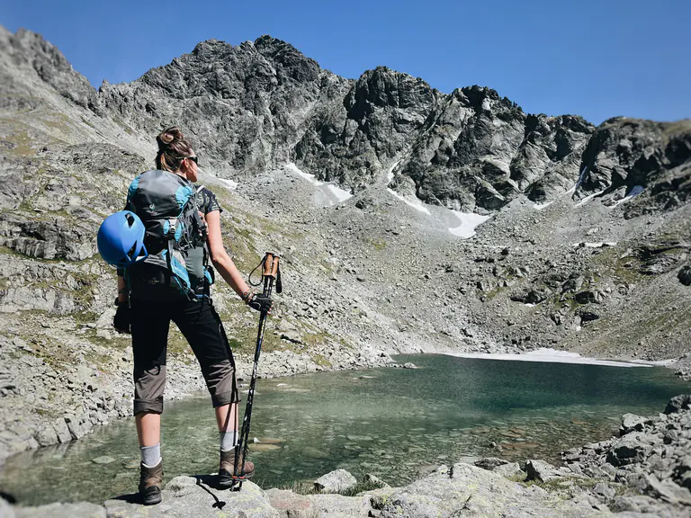 Zmarzły Staw pod Polskim Grzebieniem (2047 m n.p.m.) Propozycja wycieczki z pięknymi panoramami. 1 Zmarzły Staw pod Polskim Grzebieniem