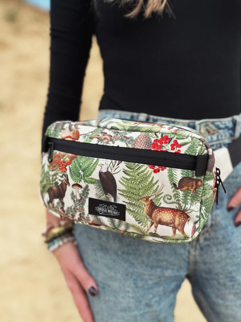 miejska nerka saszetka z leśnym motywem