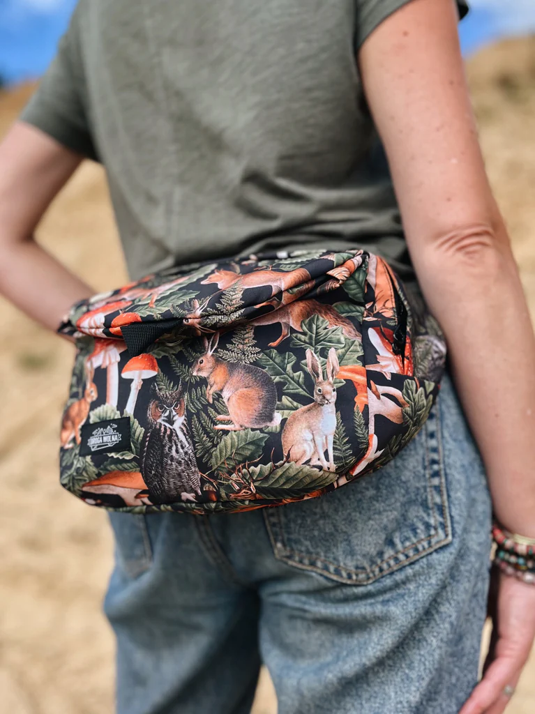 nerka sportowa motyw lasu