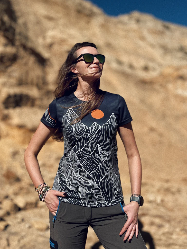 damska koszulka termoaktywna w góry