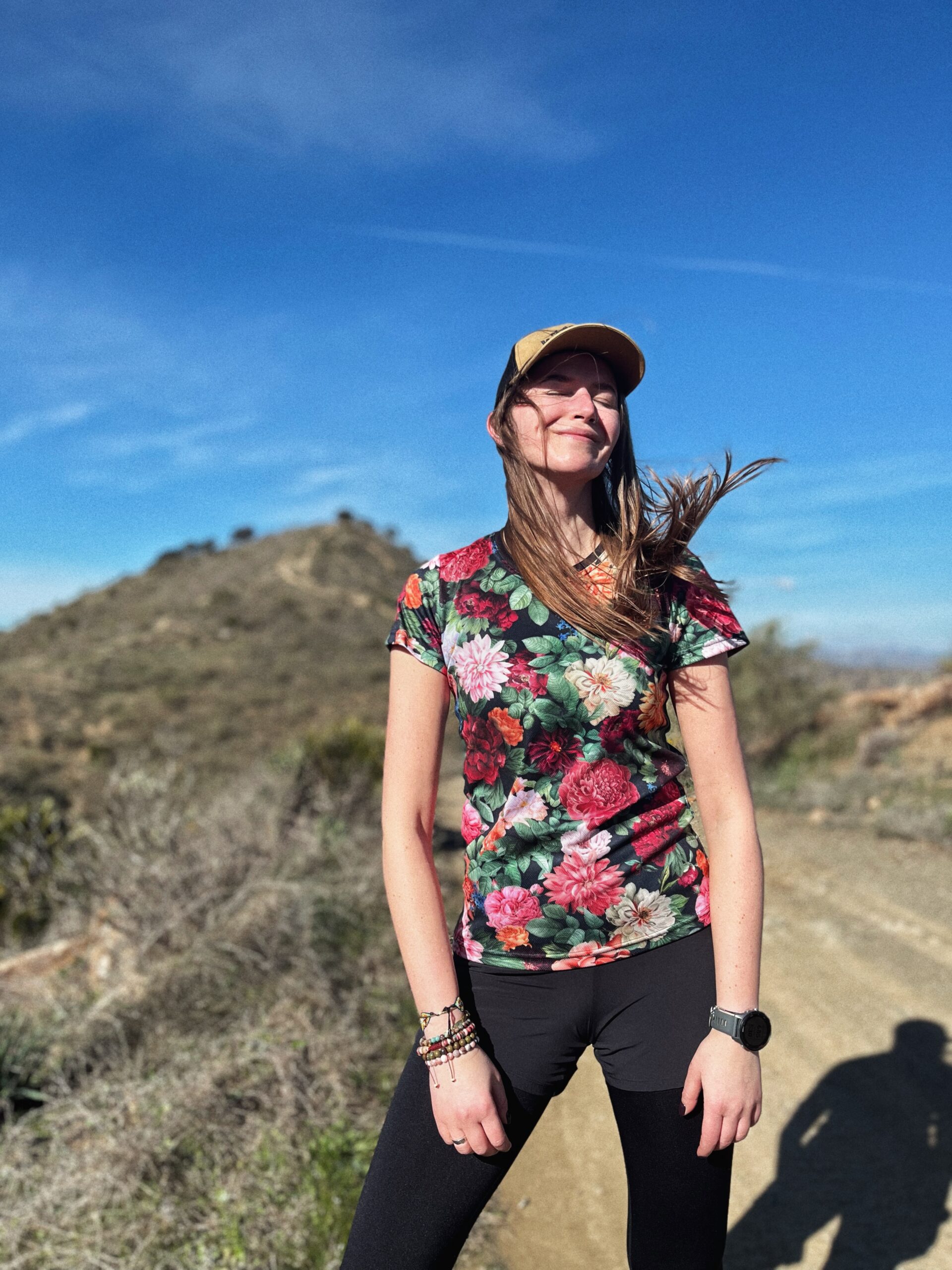 koszulka górska w kwiaty